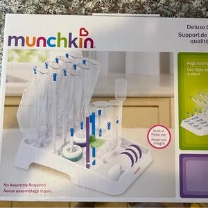 Bottle drying rack by munchkin
